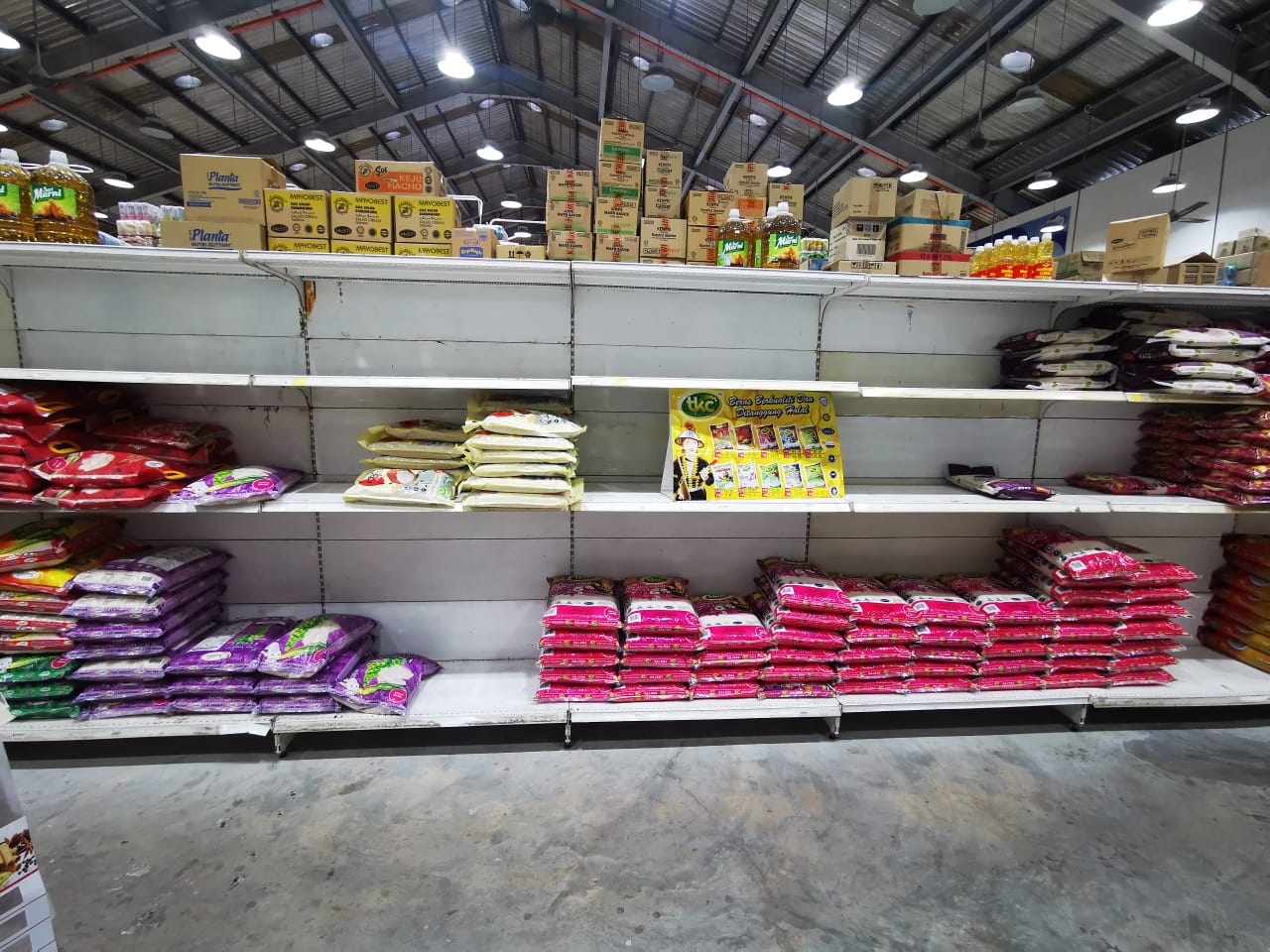 Servay Hypermarket at Putatan only sells fragrant rice