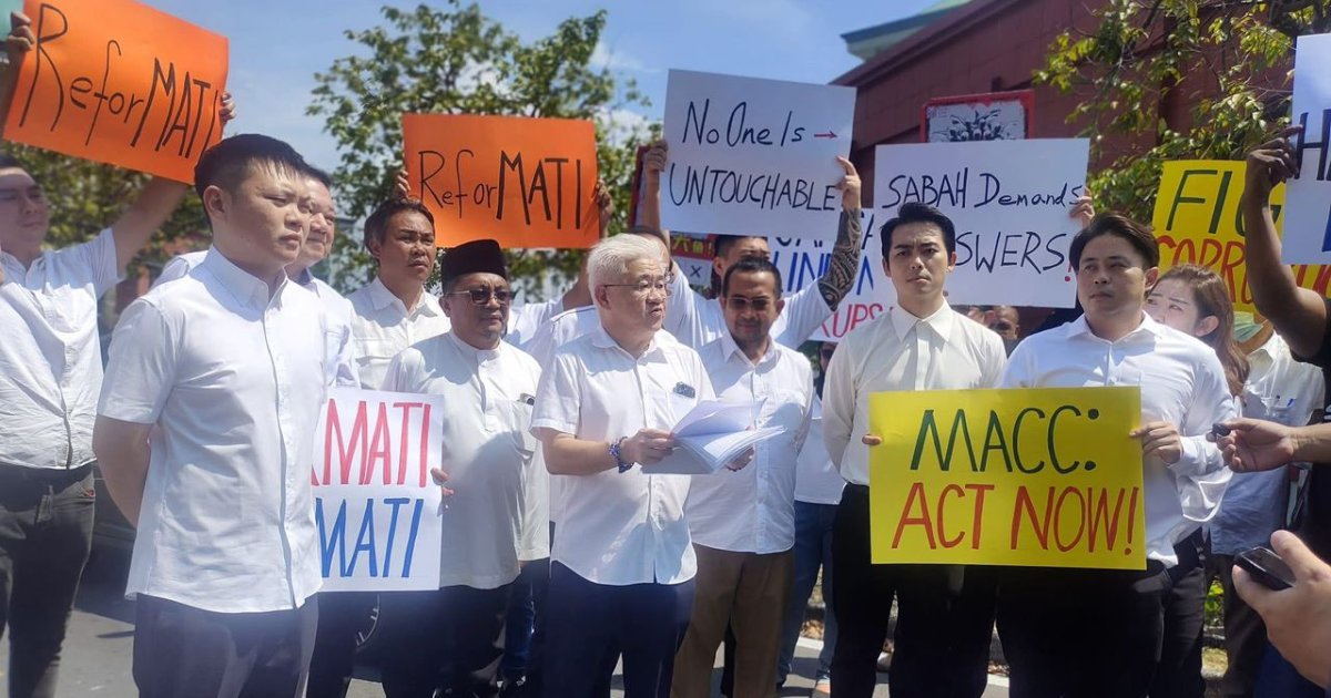 ADUN Warisan Sabah向反贪污委员会提交关于沙巴采矿丑闻的备忘录